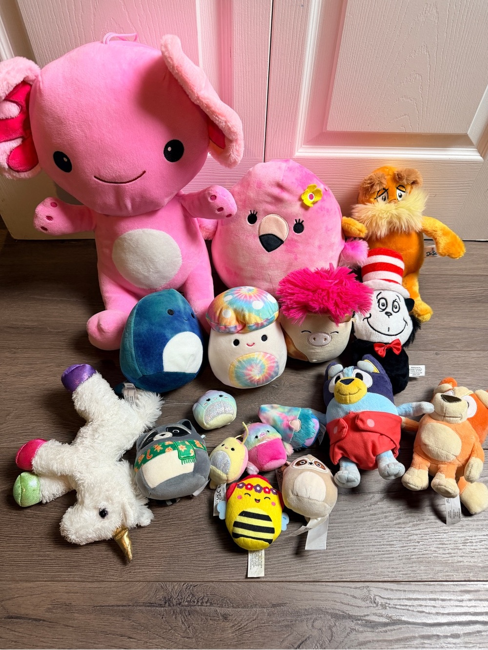 Stuffed Animal/ Squishmallows LOT - 17 plush toys incl Squish, Bluey, Dr. Seuss